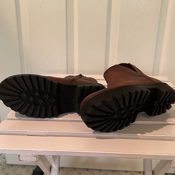 Zodiac leather water proof chunky boots - Picture 4 of 6